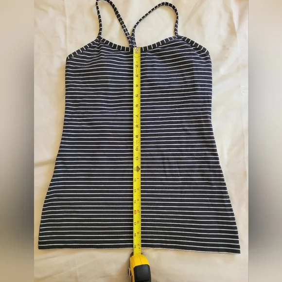 Lululemon Tank 8 - Picture 9 of 12
